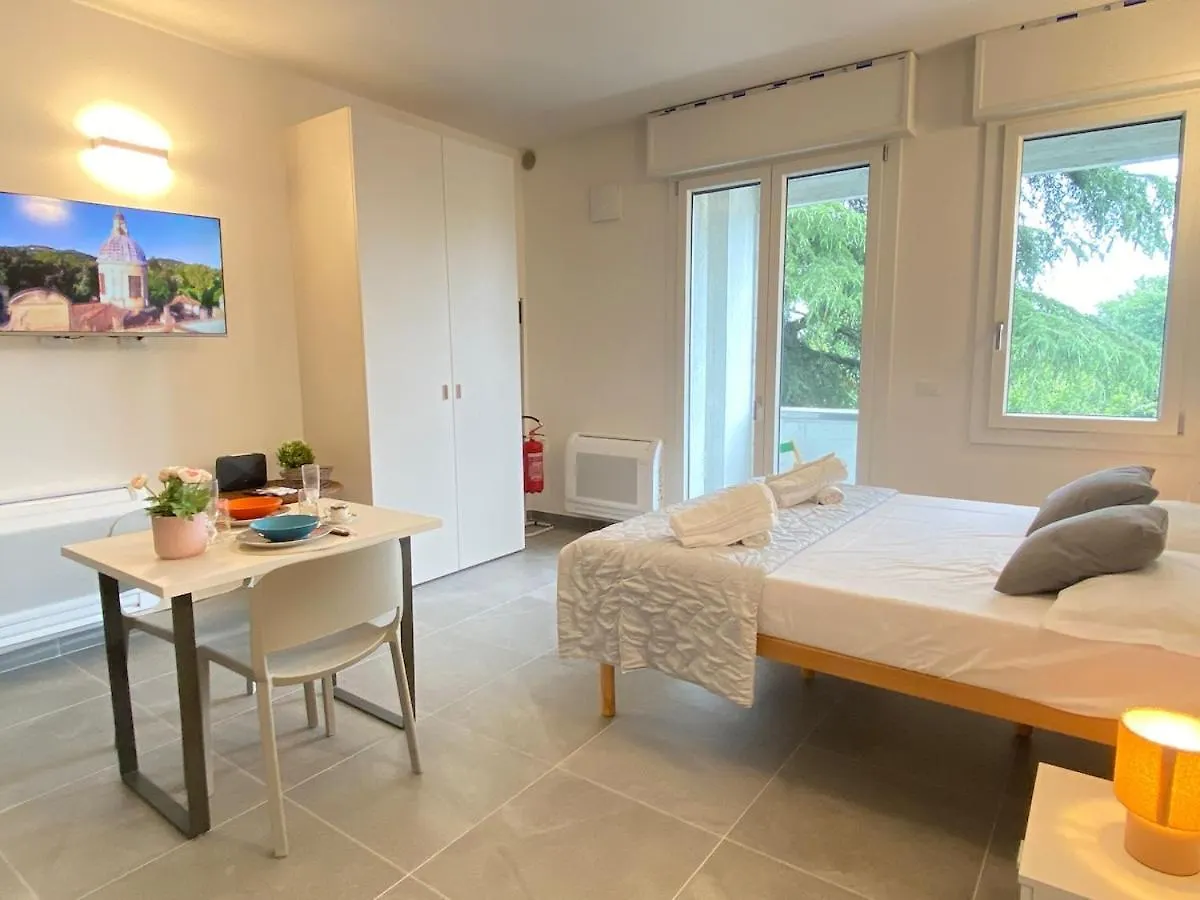 Suite Emilia 8 Μπολόνια